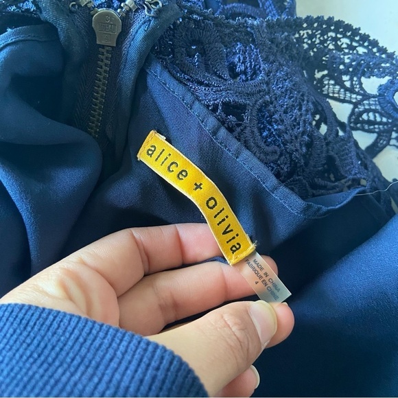 Alice + Olivia Clover Navy Open Back Lace Dress - Picture 7 of 7
